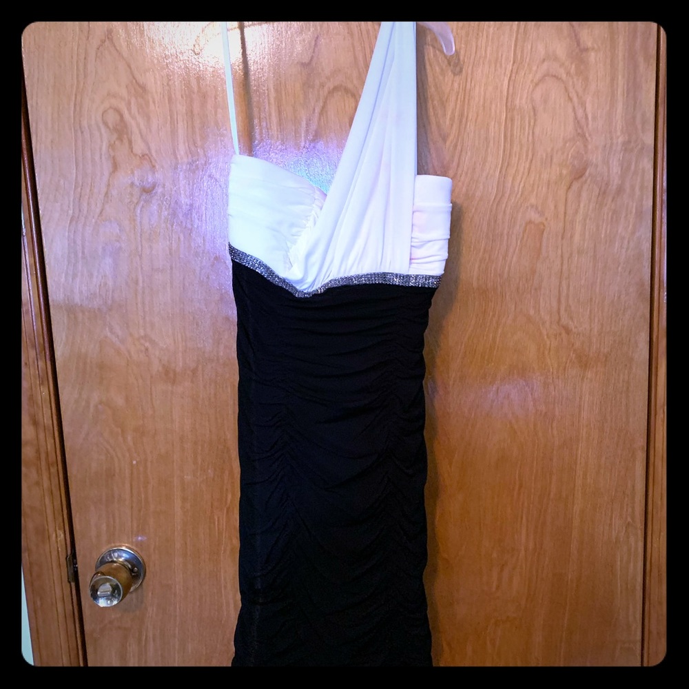 Dress - Picture 1 of 2